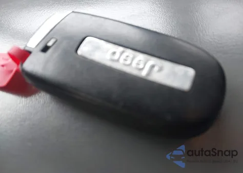 2014 Jeep Cherokee Limited z USA, uszkodzony, nr VIN 1C4PJLDB4EW113642